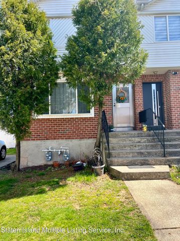 861 Rossville Ave, Staten Island, NY 10309