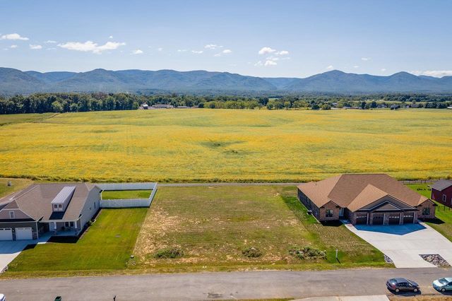 Retriever Ln, Mc Gaheysville, VA 22840