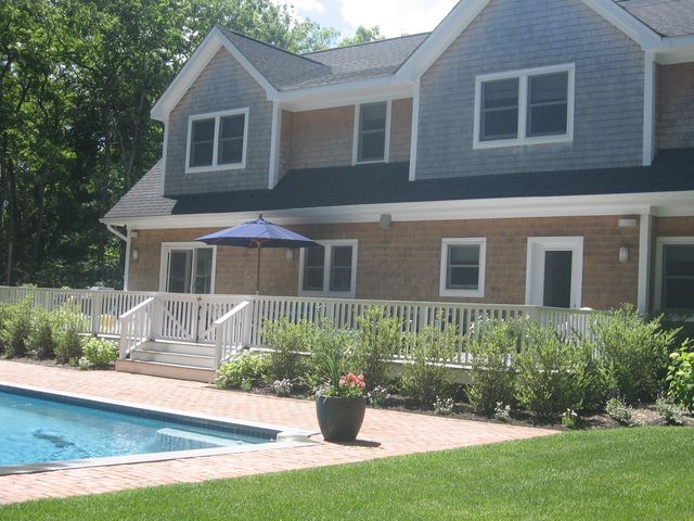11 Fairway Dr, East Hampton, NY 11937
