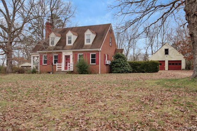 16211 Dunn St, Amelia Court House, VA 23002