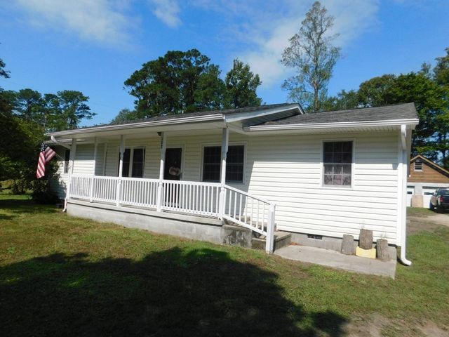 108 Fairview St, Havelock, NC 28532