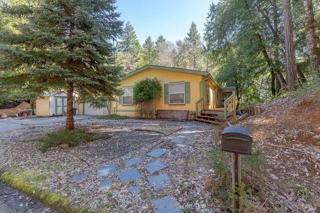 24075 Willow Pl, Willits, CA 95490
