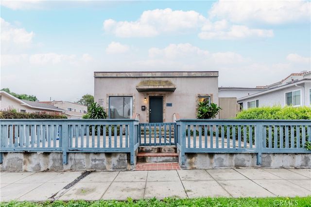 1025 W  12th St, San Pedro, CA 90731