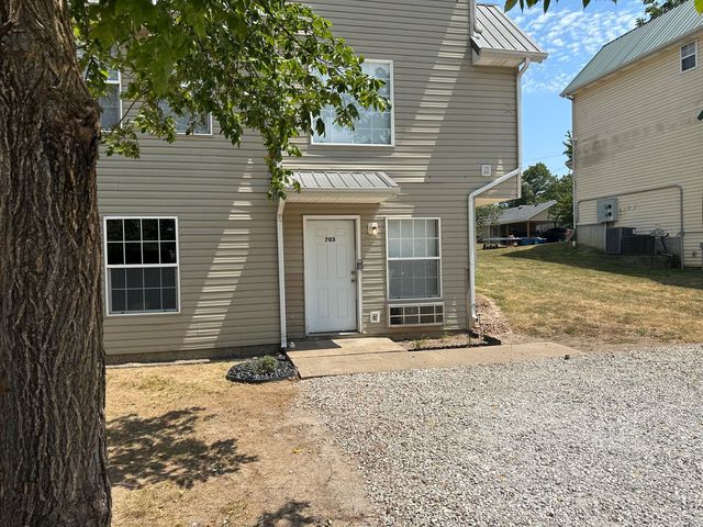 701 S  Florence St #703, Carthage, MO 64836