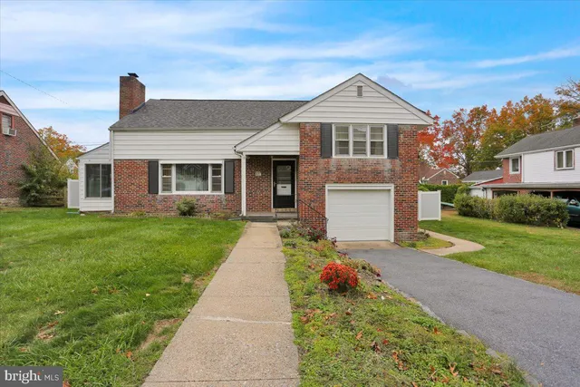 905 N  25th St, Reading, PA 19606