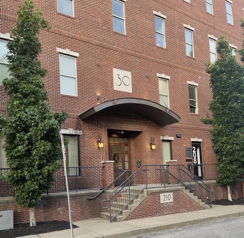 210 30th Ave  N #201, Nashville, TN 37203