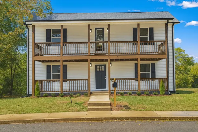 212 Sylvis St, Dickson, TN 37055