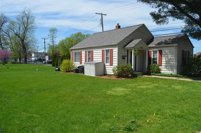 114 S  Harrison St, Warsaw, IN 46580