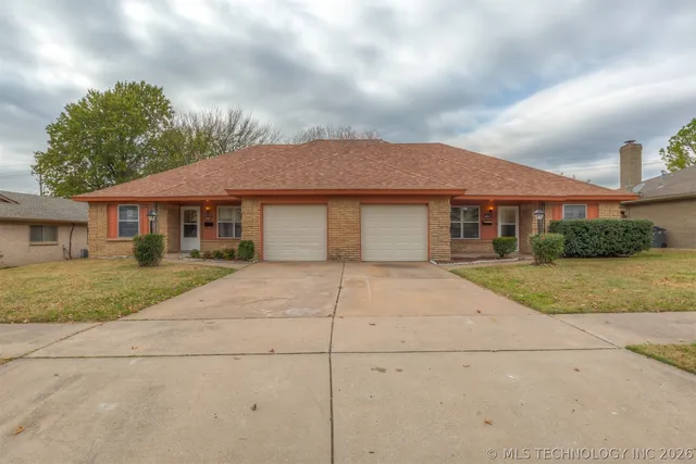 5204 S  67th East Pl, Tulsa, OK 74145