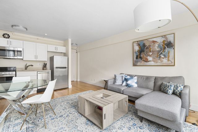 1440 Beacon St #202, Brookline, MA 02446