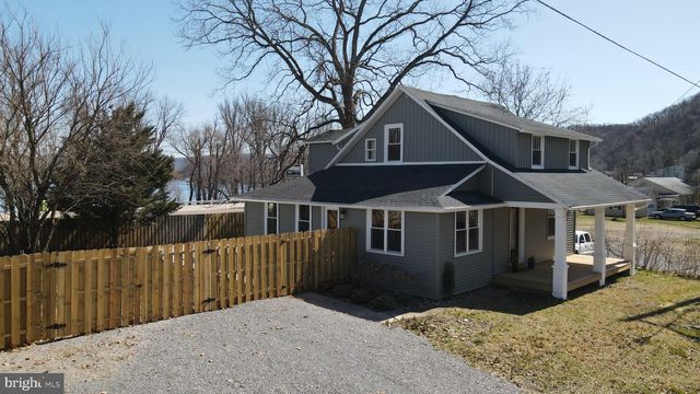 699 S  Front St, Liverpool, PA 17045