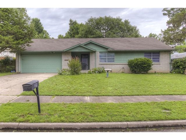 905 S  30th St, Broken Arrow, OK 74014