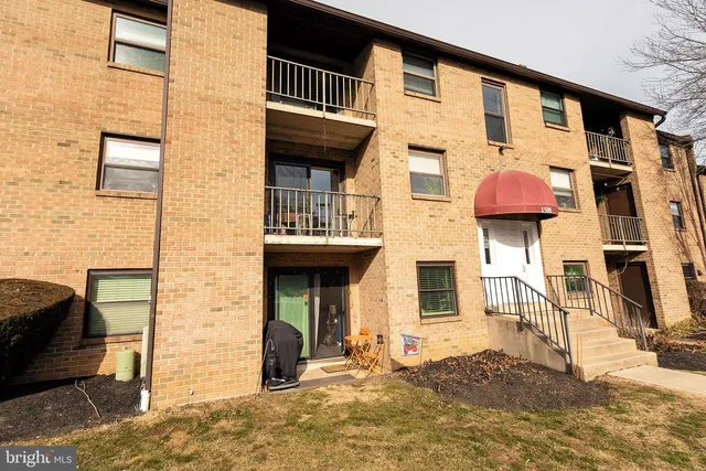1508 Valley Dr, West Chester, PA 19382