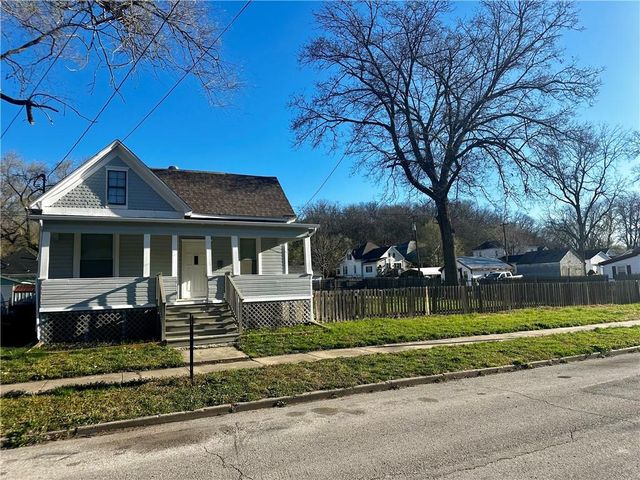618 Park Ave, Excelsior Springs, MO 64024