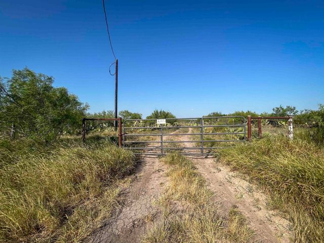 739 Camino Don Antonio, Laredo, TX 78043