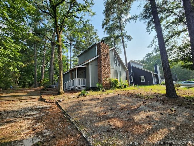 5835 Waters Edge Dr, Fayetteville, NC 28314