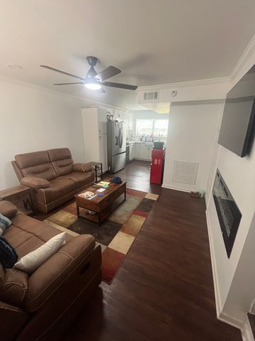 916 Spruce St #9, Martinsville, VA 24112
