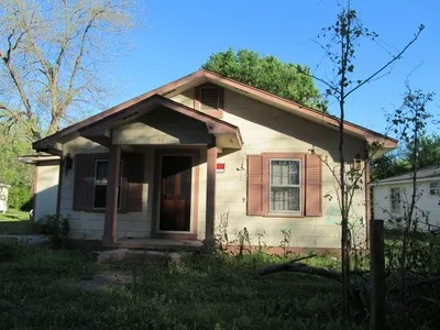 98 Luxapalila Dr, Columbus, MS 39701