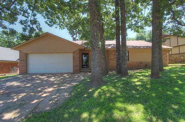 3117 S  Bahama Dr W, Sand Springs, OK 74063