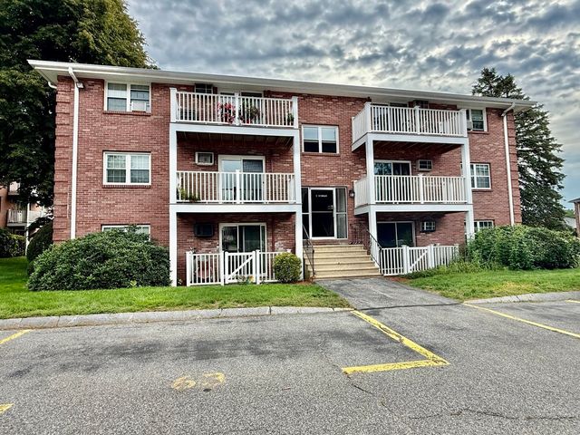 5 Kenmar Dr #7, Billerica, MA 01821