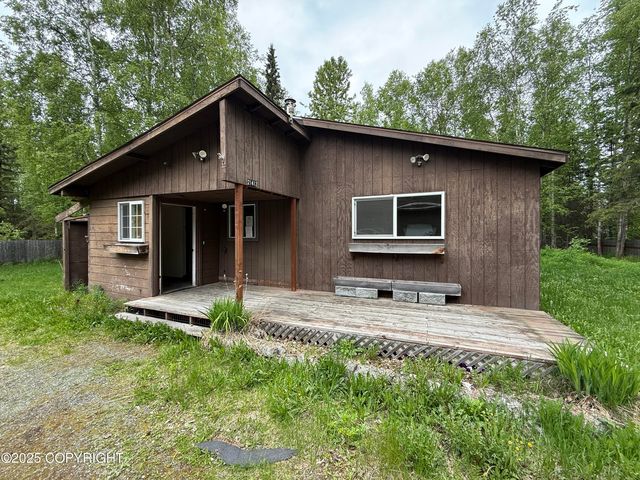 21412 Settlers Dr, Chugiak, AK 99567
