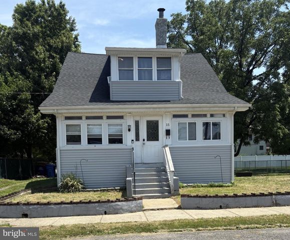 15 S  Walnut Ave, Maple Shade, NJ 08052