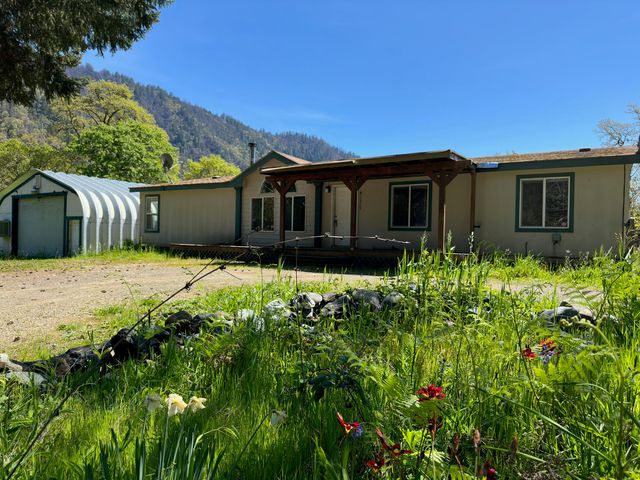 41315 State Highway 299, Willow Creek, CA 95573