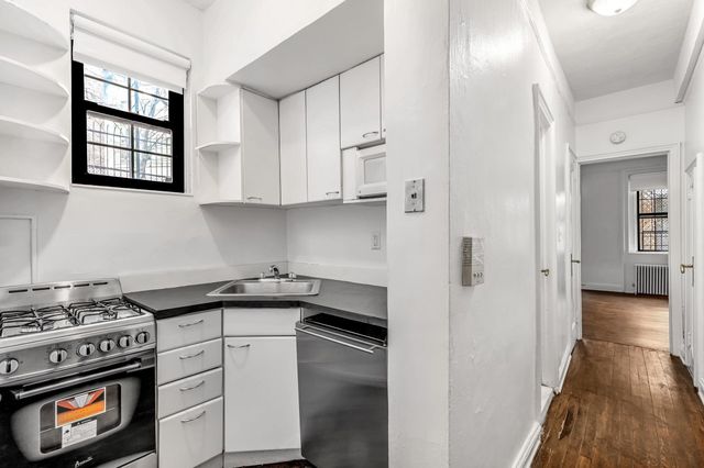 28 Greenwich St   #R-1A, New York, NY 10011