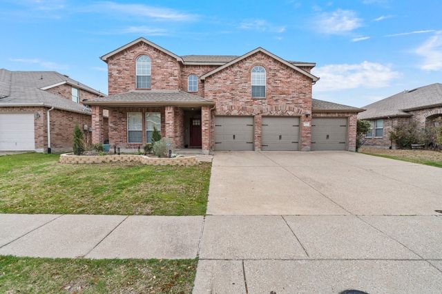 1011 Castroville Dr, Forney, TX 75126