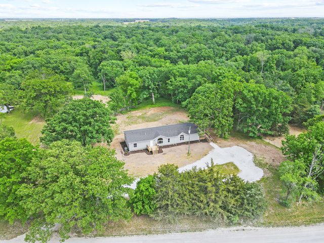 1271 County Road 2445, Huntsville, MO 65259