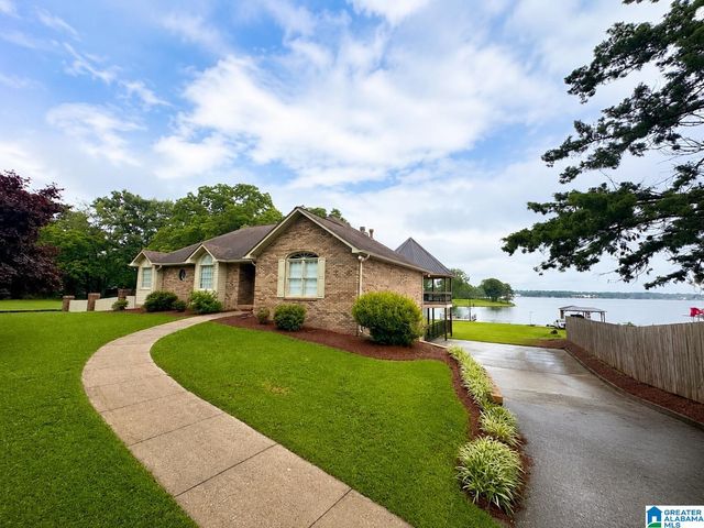 126 Amitola Dr, Cropwell, AL 35054