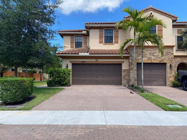 10283 Wellington Parc Dr, Wellington, FL 33449