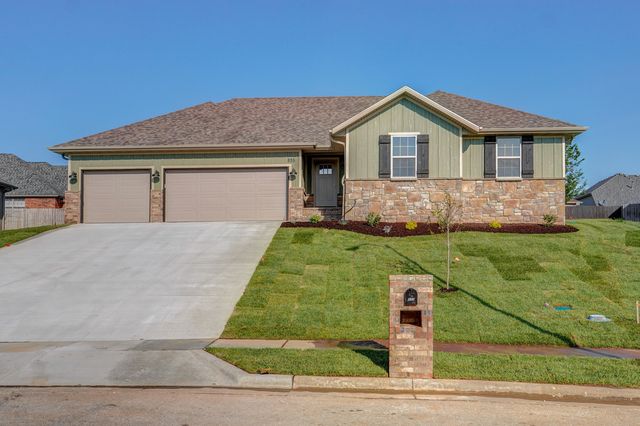 3704 North Marlin Drive, Ozark, MO 65721