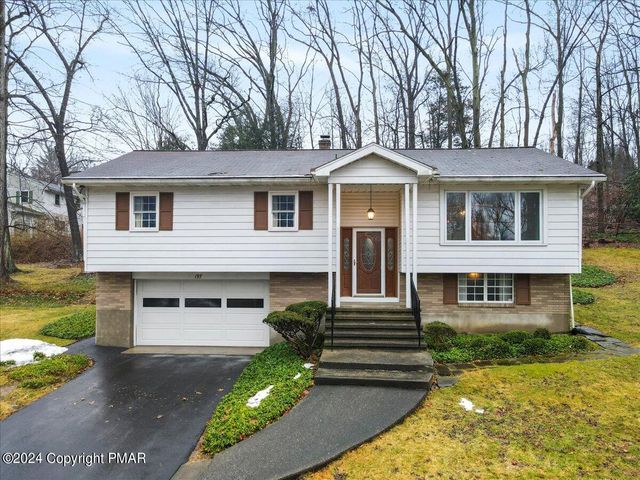 197 Shepard Ave, Delaware Water Gap, PA 18327