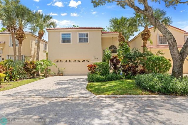 563 NW 87th Ln, Coral Springs, FL 33071