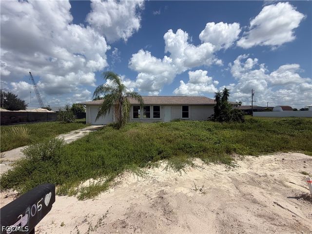 2005 NE 15th Ter, Cape Coral, FL 33909