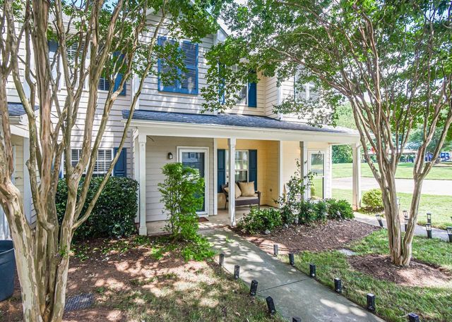 244 Commons Dr, Holly Springs, NC 27540