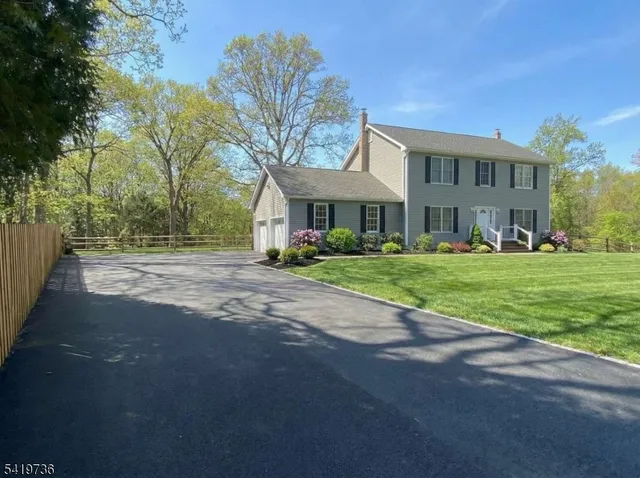 9 Old Traveled Way, Ledgewood, NJ 07852