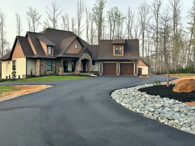 483 Morewood Rd, Hardy, VA 24101