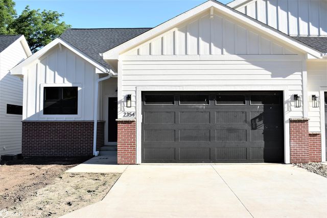 2354 River Rd, Iowa Falls, IA 50126