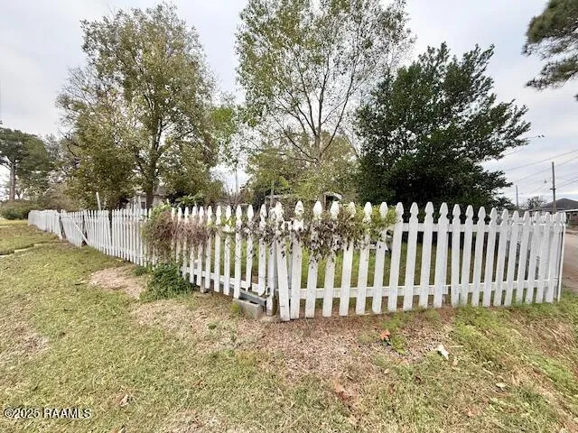 131 N  Lombard St, Opelousas, LA 70570