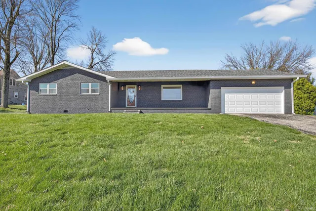 1605 Hancock Ave, Mitchell, IN 47446
