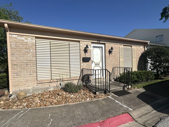 52 Townhouse Ln #1, Corpus Christi, TX 78412