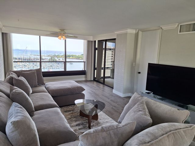 1650 Ala Moana Blvd #1613, Honolulu, HI 96815
