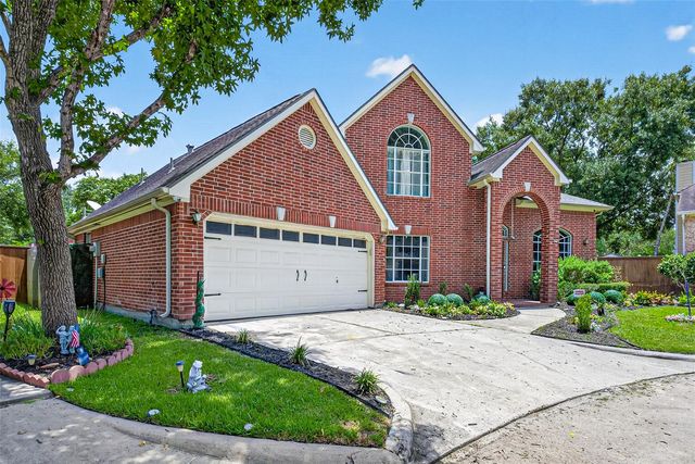 8802 Outview Ct, Houston, TX 77040