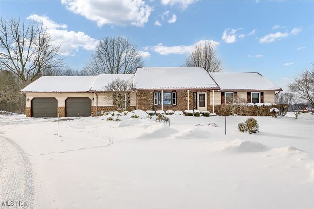 1037 Atkins Rd, Geneva, OH 44041