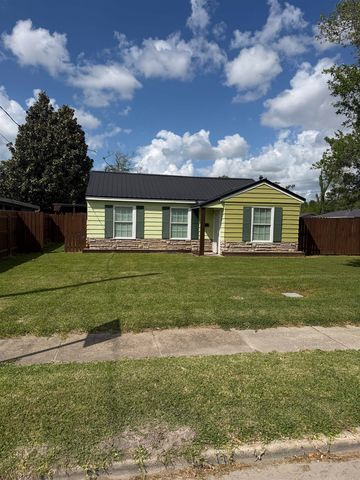 2807 7th St, Lake Charles, LA 70615