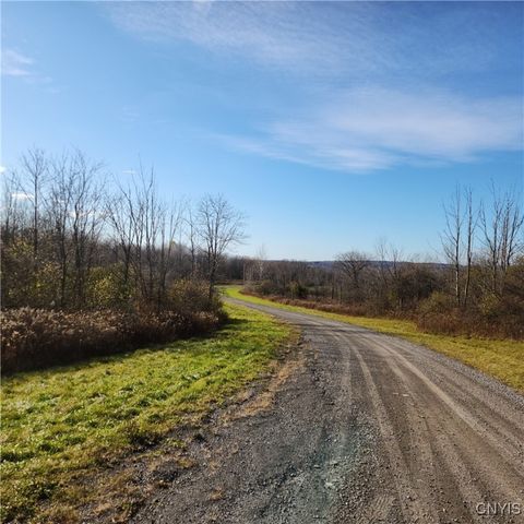 Grand View Dr, Utica, NY 13502