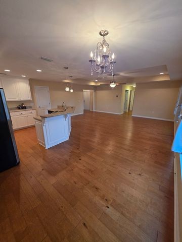 317 Abigail Ct, Daleville, AL 36322