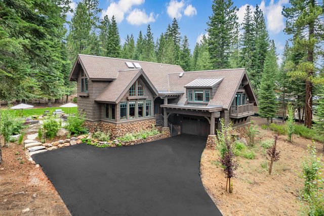 8805 Lahontan Dr, Truckee, CA 96161